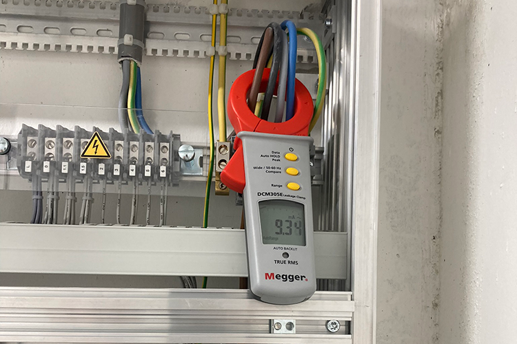 Leckstrommessung Elektroverteilung Elektrokontrollen