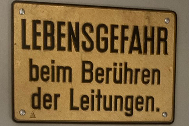 Metallschild Lebensgefahr, Elektro-Sicherheitskonzepten