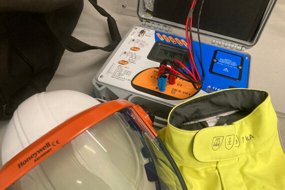 Schutzausrüstung mit Messgerät, Elektro-Sicherheitskonzepten