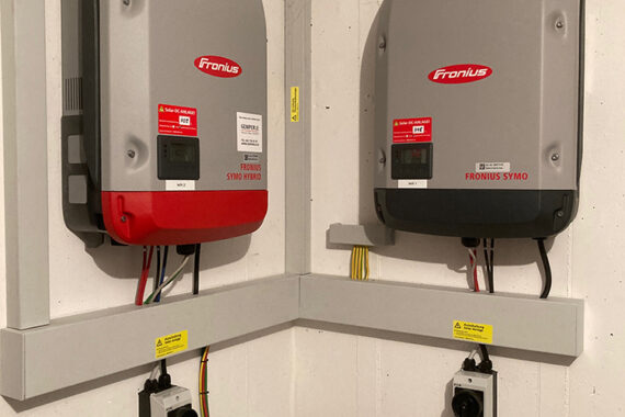 Wechselrichter und Hybridwechselrichter mit Batterie, Optimierung & Integration Batterie Lastmanagement